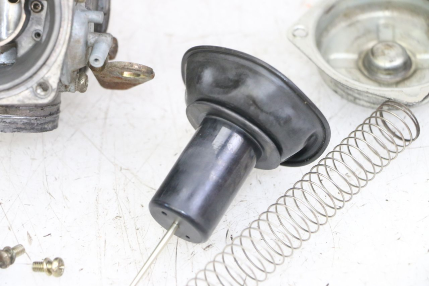 photo de CARBURATEUR DAELIM BESBI 125 (2007 - 2008)