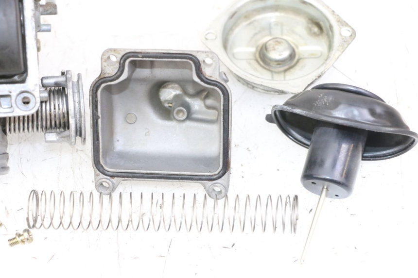 photo de CARBURATEUR DAELIM BESBI 125 (2007 - 2008)