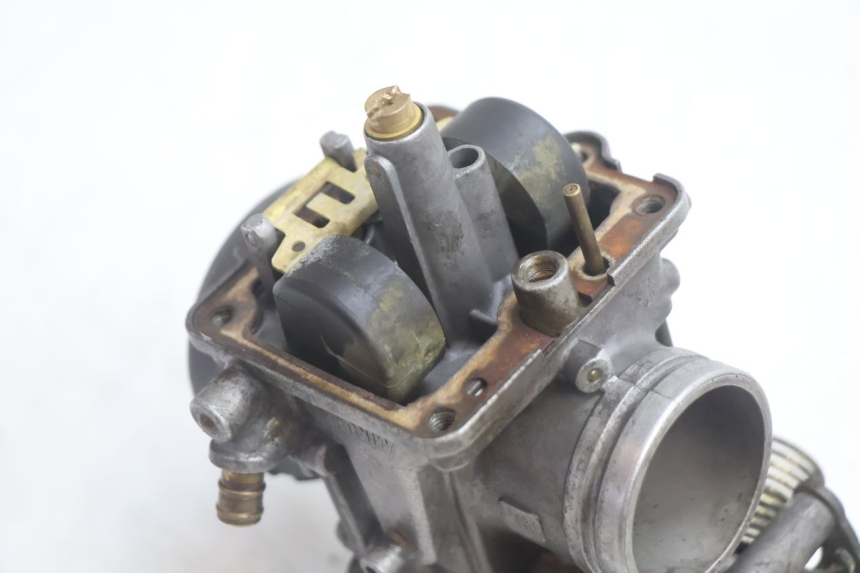 photo de CARBURATEUR SUZUKI DR S 600 (1985 - 1989) - Zoom composants