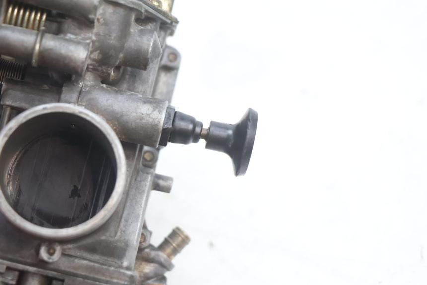 photo de CARBURATEUR SUZUKI DR S 600 (1985 - 1989) - Autre angle de vue