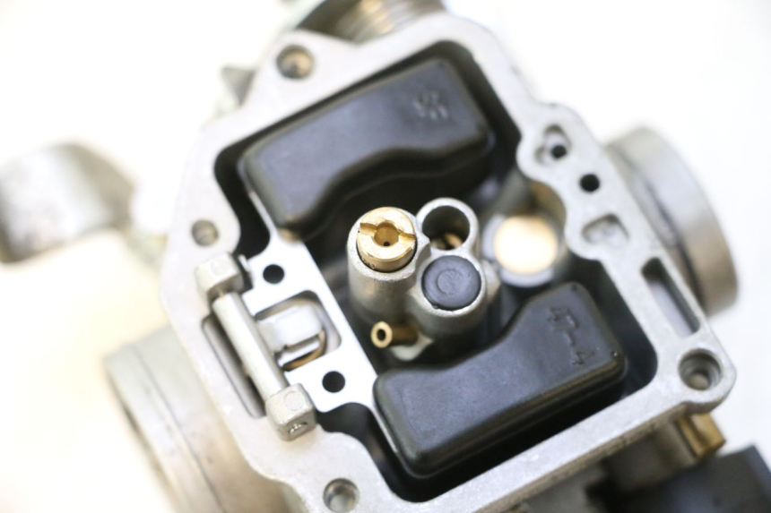 photo de CARBURATEUR JM MOTORS EVOLIS 4T 50 (2018 - 2022) - Vue rapprochée