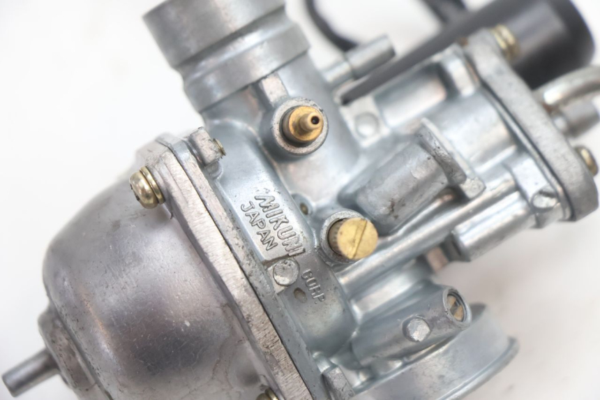 photo de CARBURATEUR KEEWAY F-ACT NAKED 50 (2009 - 2014) - Gros plan technique