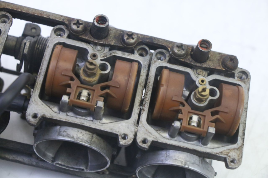 photo de CARBURATEUR KAWASAKI GPX R WARBIRD 600 (1988 - 1993) - Marquages et références