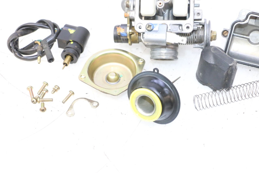 photo de CARBURATEUR KYMCO GRAND DINK 125 (2008 - 2014) - Détails caractéristiques