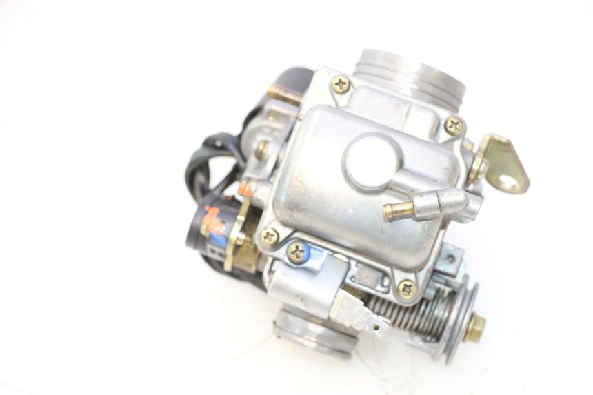 photo de CARBURATEUR KYMCO GRAND DINK 125 (2008 - 2014) - Gros plan technique