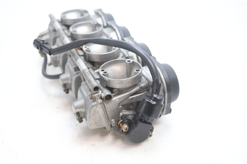 photo de CARBURATEUR SUZUKI GSF N BANDIT 1200 (2001 - 2005) - Points de fixation