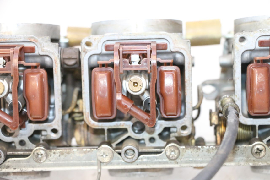 photo de CARBURATEUR SUZUKI GSX F GSXF 750 (1988 - 1998) - Angle alternatif