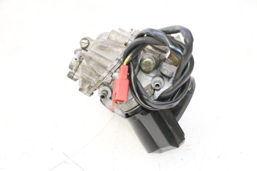 photo de CARBURATEUR BAOTIAN HUASHA HS50QT-7 50 - Vue d’ensemble