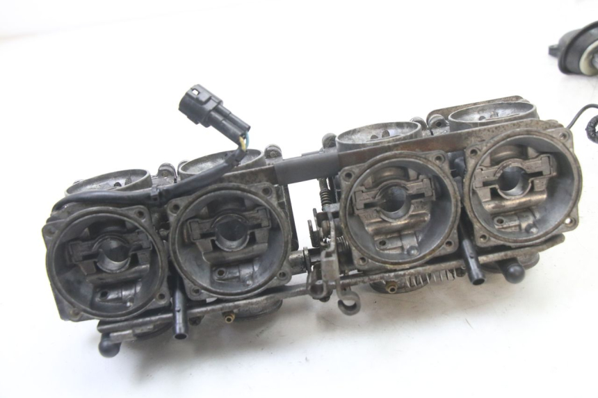 photo de CARBURATEUR KAWASAKI ZR7 ZR-7 S 750 (1999 - 2004)