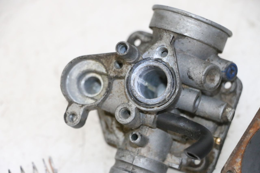 photo de CARBURATEUR PEUGEOT KISBEE 2T 50 (2010 - 2017)