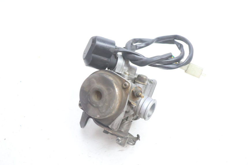 photo de CARBURATEUR PEUGEOT KISBEE 4T 50 (2010 - 2017) - Gros plan technique
