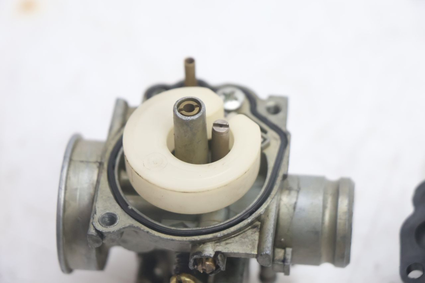 photo de CARBURATEUR PEUGEOT LUDIX 50 (2005 - 2007) - Marquages et références