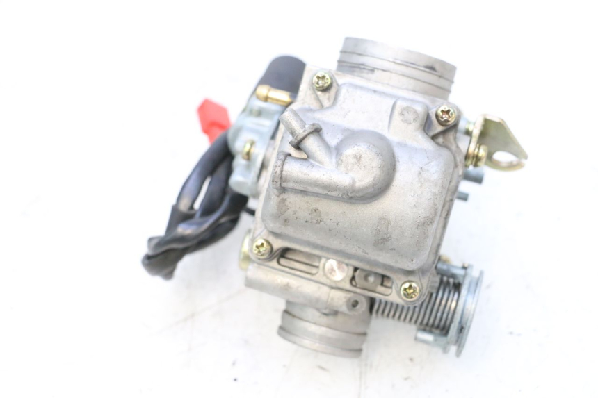 photo de CARBURATEUR KEEWAY MATRIX RX9 125 (2006 - 2007) - Gros plan technique