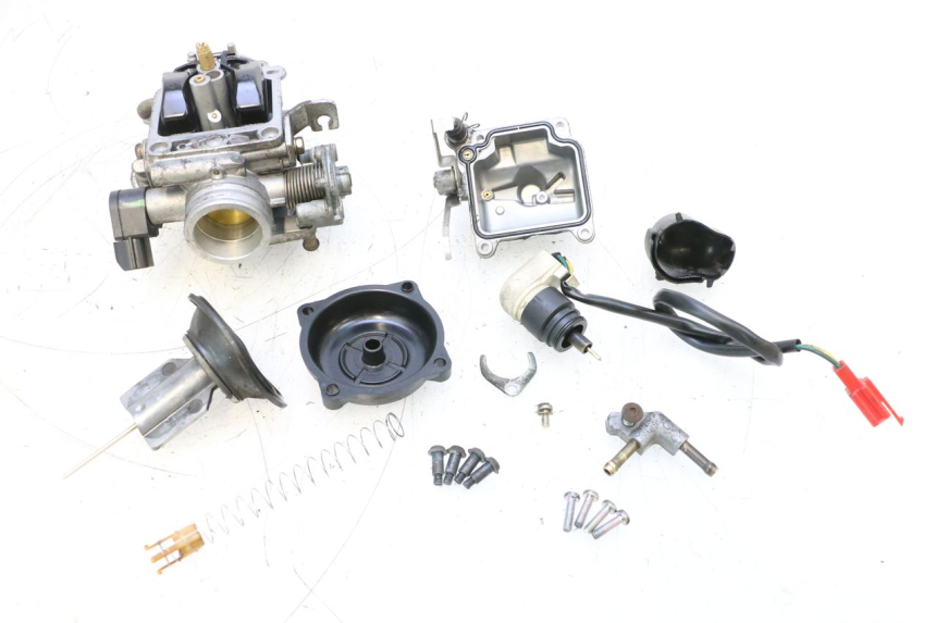 photo de CARBURATEUR PIAGGIO MP3 125 (2006 - 2014) - Points de fixation