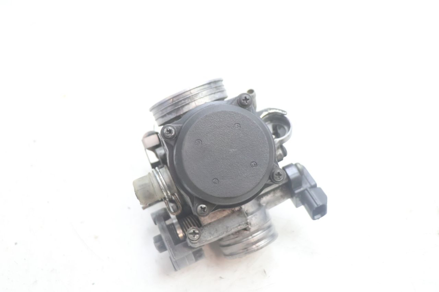 photo de CARBURATEUR PIAGGIO MP3 125 (2006 - 2014) - Points de fixation