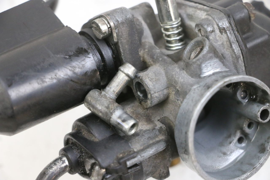 photo de CARBURATEUR PIAGGIO NEW TYPHOON 50 (2018 - 2021) - Gros plan technique