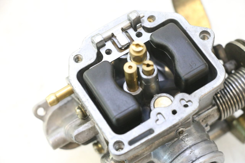 photo de CARBURATEUR SYM ORBIT 2 4T 50 (2008 - 2017) - Zoom composants