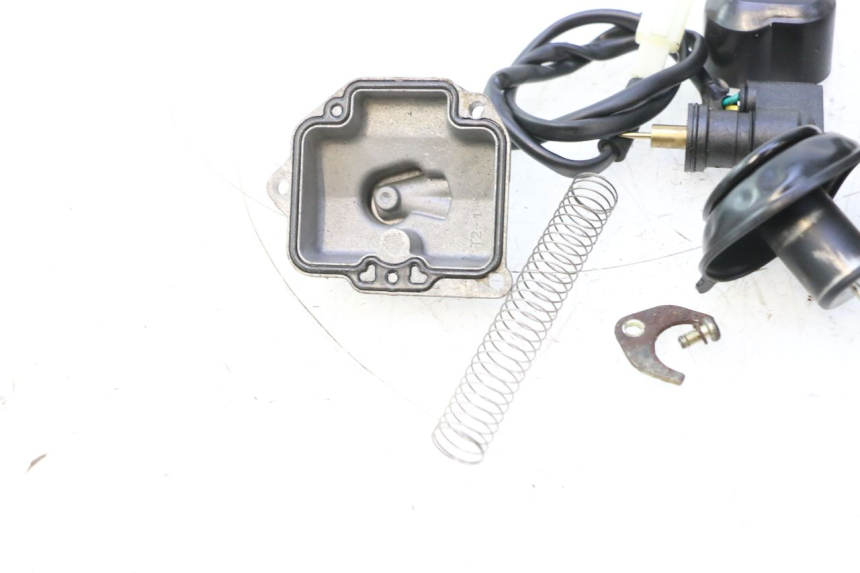 photo de CARBURATEUR VASTRO R-ONE 4T 50 (2014 - 2022) - Zoom composants