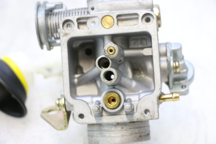photo de CARBURATEUR YIYING RETRO 125 (2008 - 2018) - Aperçu profil