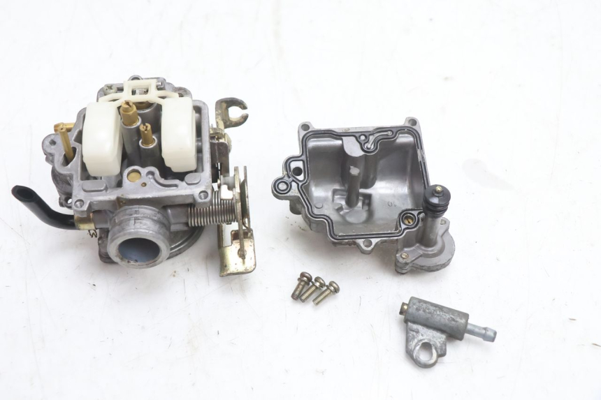 photo de CARBURATEUR YIYING RETRO 50 (2008 - 2017) - État de surface