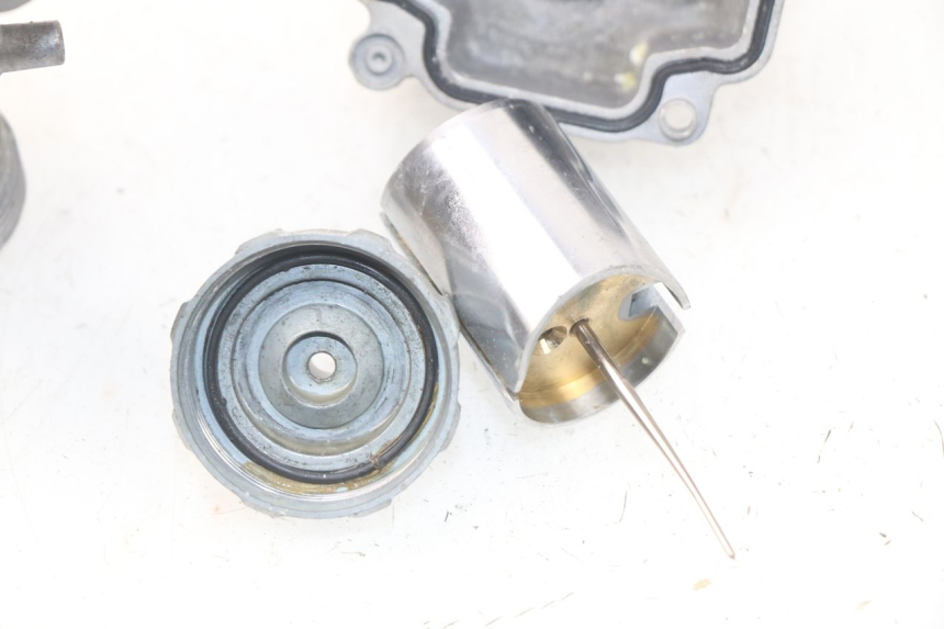 photo de CARBURATEUR APOLLO RFZ 150