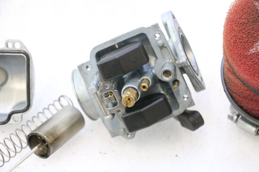 photo de CARBURATEUR APOLLO RFZ 140 - Zoom composants