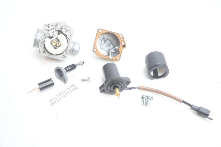 photo de CARBURATEUR TNT MOTOR ROMA 10' 2T 50 (2011 - 2018) - Points de fixation