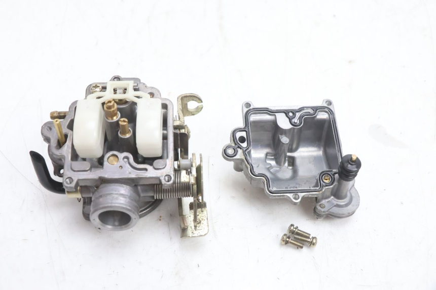 photo de CARBURATEUR TNT MOTOR ROMA 10' 4T 50 (2007 - 2018) - État de surface