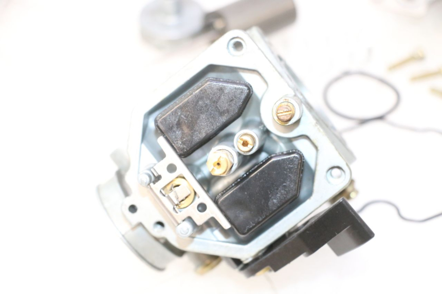 photo de CARBURATEUR MZ RT 125 (2000 - 2008) - Vue rapprochée