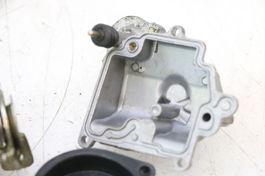 photo de CARBURATEUR DAELIM S2 125 (2006 - 2007) - Angle alternatif