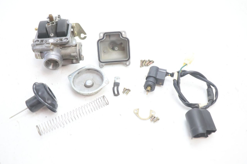 photo de CARBURATEUR FYM SCOOTERONE 125 (2006 - 2008) - État de surface