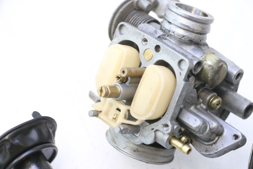 photo de CARBURATEUR HONDA SCV LEAD 100 (2003 - 2007) - Photo complémentaire