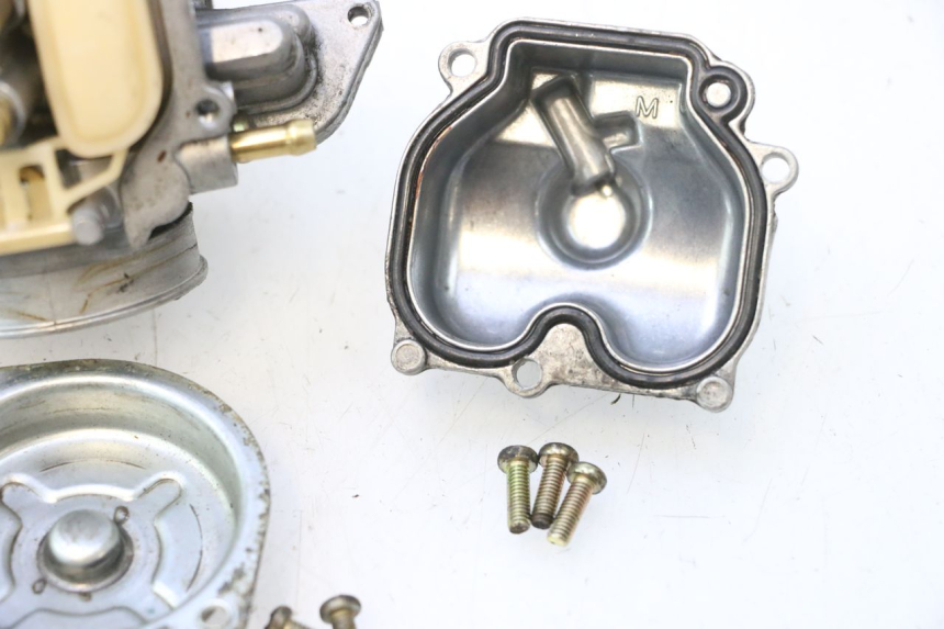 photo de CARBURATEUR HONDA SCV LEAD 100 (2003 - 2007) - Angle alternatif