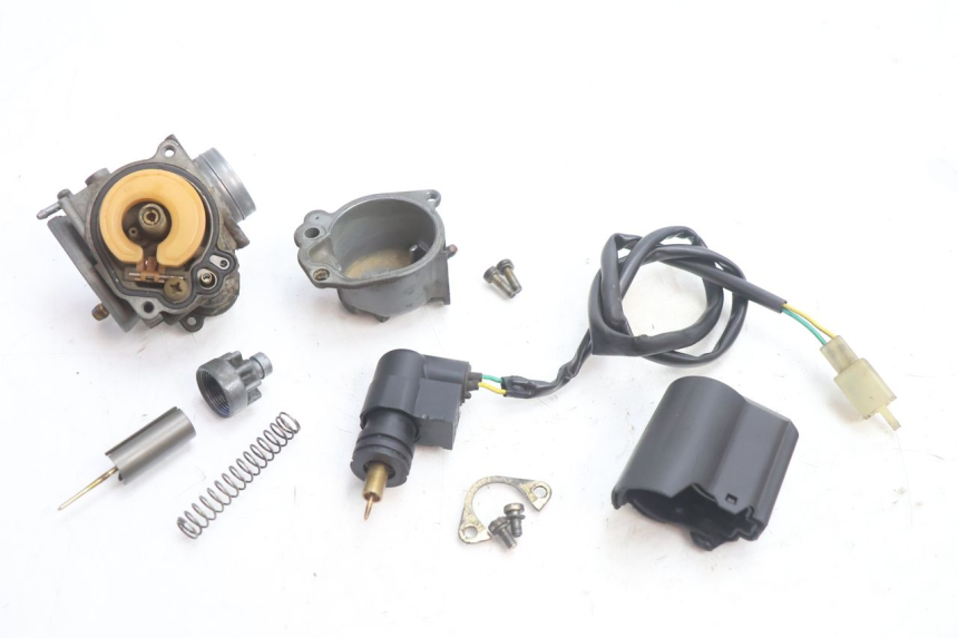 photo de CARBURATEUR PEUGEOT SPEEDFIGHT LC 50 (1996 - 2002) - État de surface