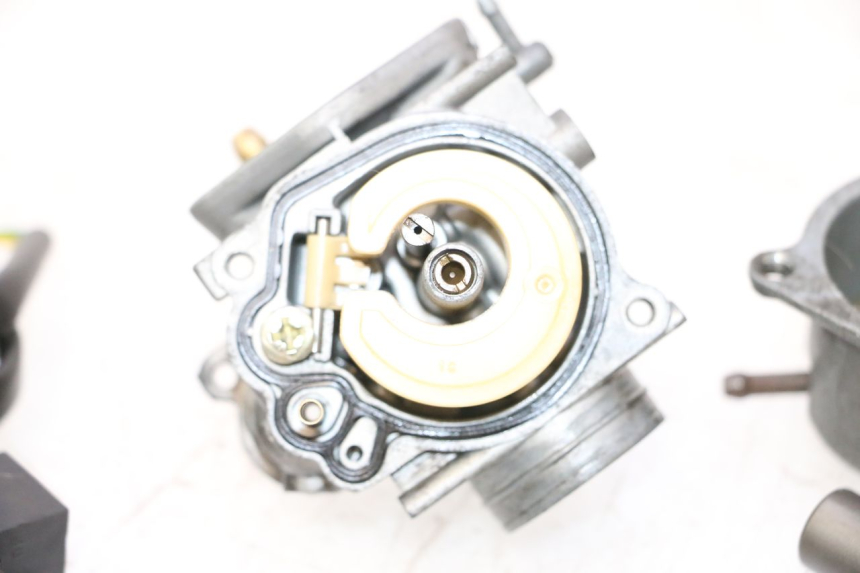 photo de CARBURATEUR PEUGEOT SPEEDFIGHT LC 50 (1996 - 2002) - Angle alternatif