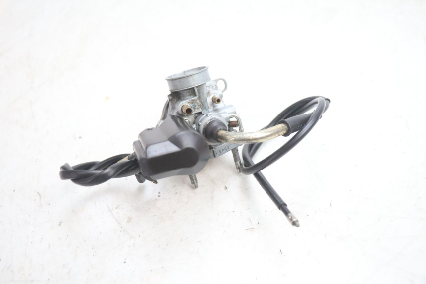 photo de CARBURATEUR KYMCO SUPER 8 2T 50 (2007 - 2013) - Points de fixation