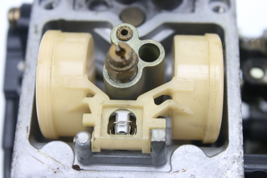 photo de CARBURATEUR SUZUKI GSF S BANDIT 600 (2000 - 2004)