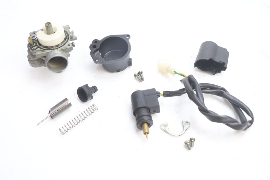 photo de CARBURATEUR PEUGEOT TKR TREKKER FURIOUS 50 (2005 - 2014) - État de surface