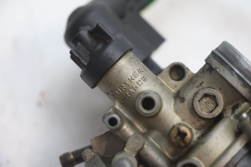 photo de CARBURATEUR PEUGEOT TKR TREKKER FURIOUS 50 (2005 - 2014) - Zoom état d’usage