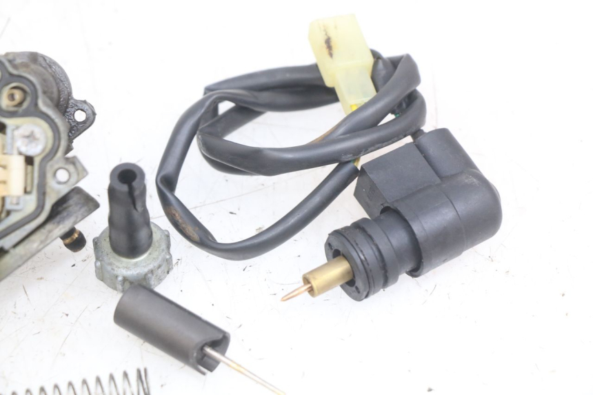 photo de CARBURATEUR PEUGEOT TREKKER 50 (1998 - 2004)