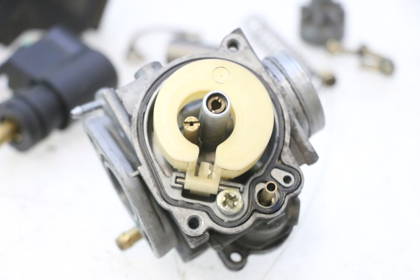 photo de CARBURATEUR PEUGEOT TREKKER 50 (1995 - 2004) - Photo complémentaire