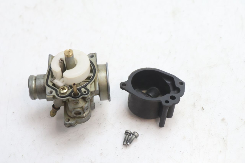 photo de CARBURATEUR PIAGGIO TYPHOON 50 (2000 - 2009) - Points de fixation