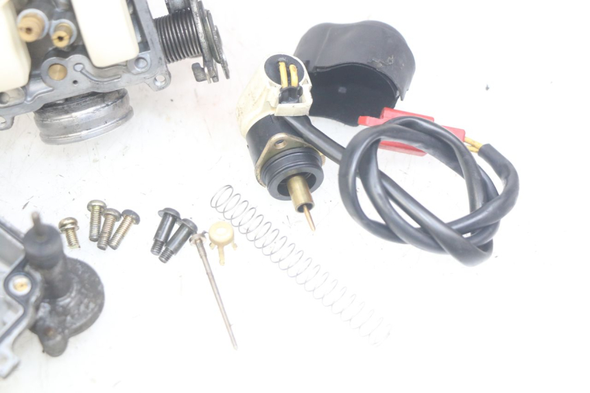 photo de CARBURATEUR SUZUKI UH BURGMAN 125 (2002 - 2006) - Photo complémentaire