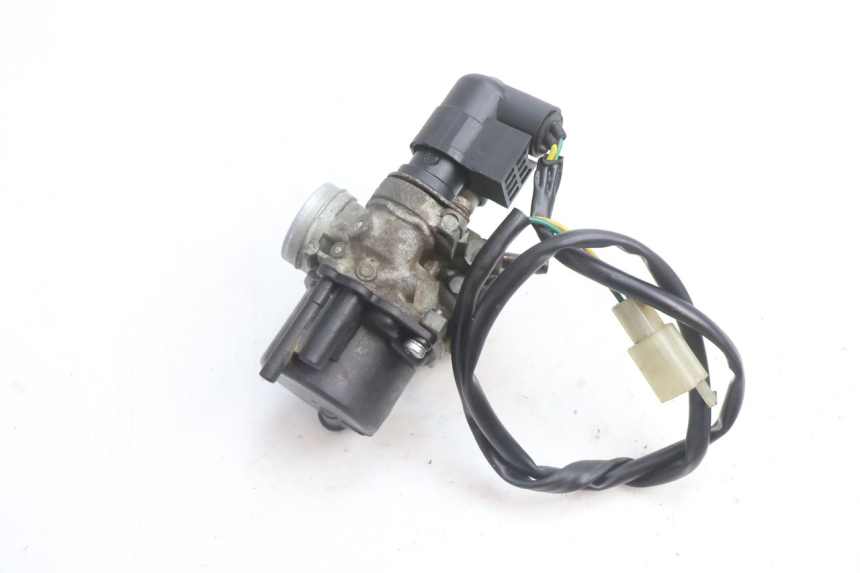 photo de CARBURATEUR PEUGEOT VIVACITY 50 (2004 - 2009) - Gros plan technique