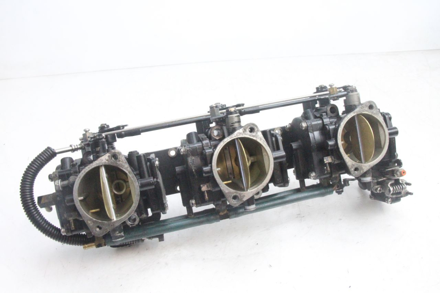 photo de CARBURATEUR YAMAHA WAVE RUNNER GP R 1200 (2000 - 2003) - Vue principale