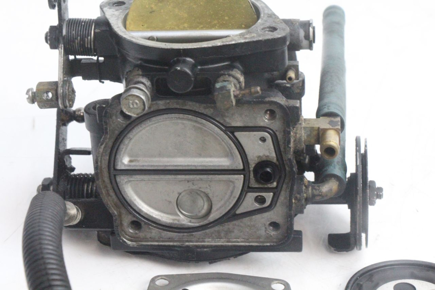 photo de CARBURATEUR YAMAHA WAVE RUNNER GP R 1200 (2000 - 2003) - Autre angle de vue