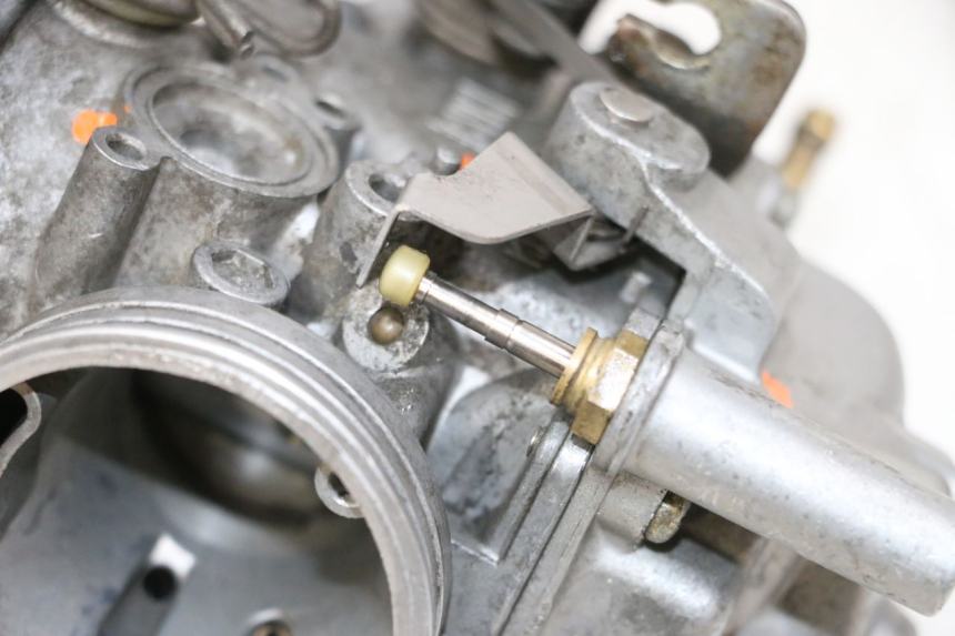 photo de CARBURATEUR PIAGGIO X8 125 (2004 - 2007) - Zoom état d’usage