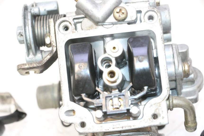 photo de CARBURATEUR PIAGGIO X9 EVOLUTION 125 (2003 - 2007) - Zoom état d’usage