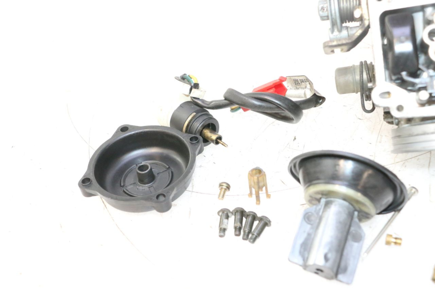 photo de CARBURATEUR PIAGGIO X9 EVOLUTION 125 (2003 - 2007) - Vue d’ensemble