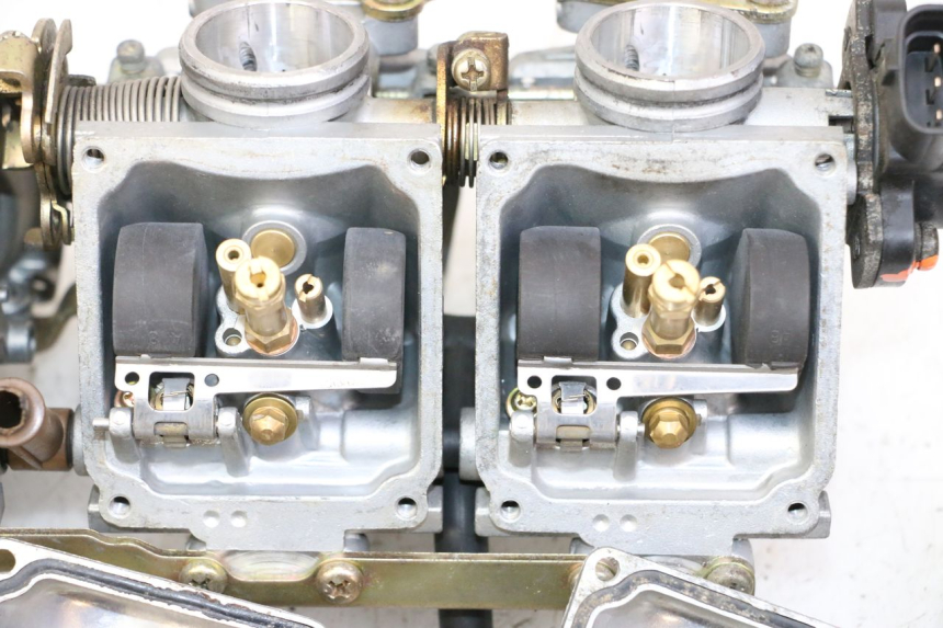 photo de CARBURATEUR YAMAHA XJN DIVERSION 600 (2000 - 2003)